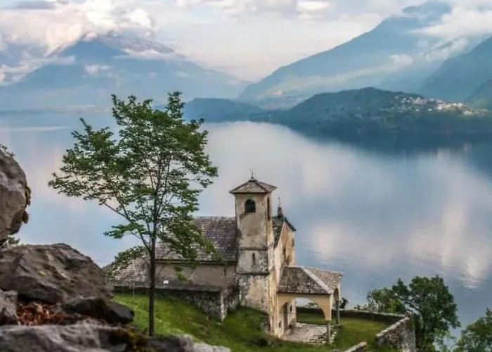 Mit Parkplatz Und In Der Naehe By Interhome Domaso