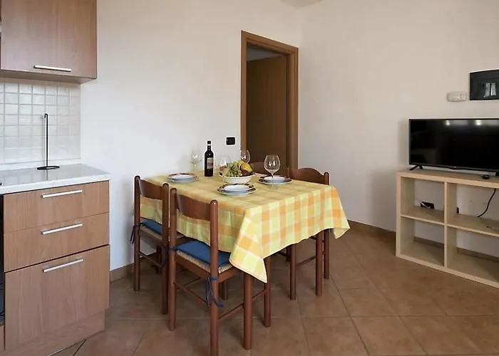 Mit Parkplatz Und In Der Naehe By Interhome Appartement *